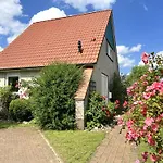 Rose Garden Ferienhaus *