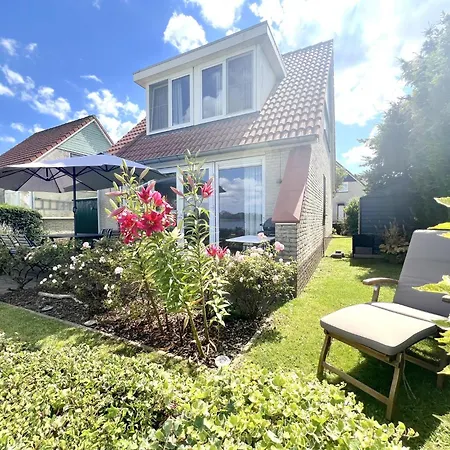 Rose Garden Vakantiehuis Stevensweert
